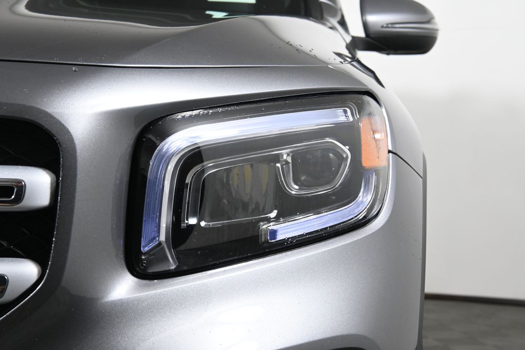 2021 Mercedes-Benz GLB 250 10