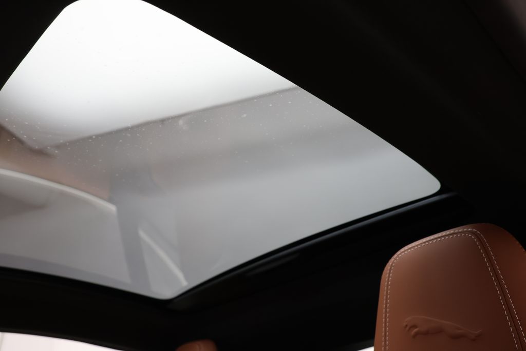 Thumbnail: 2023 Jaguar F-Type - 13