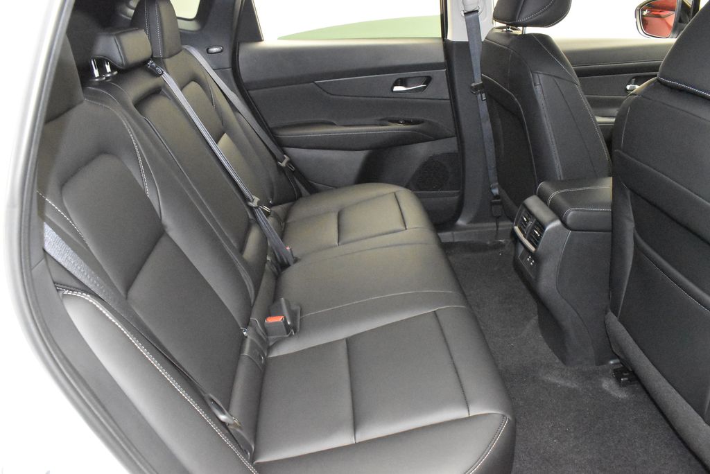 2025 Nissan Murano SV 31