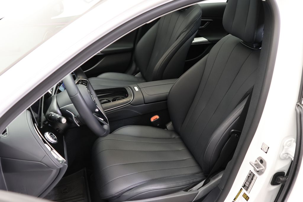 2025 Mercedes-Benz E-Class E350 - Photo 37