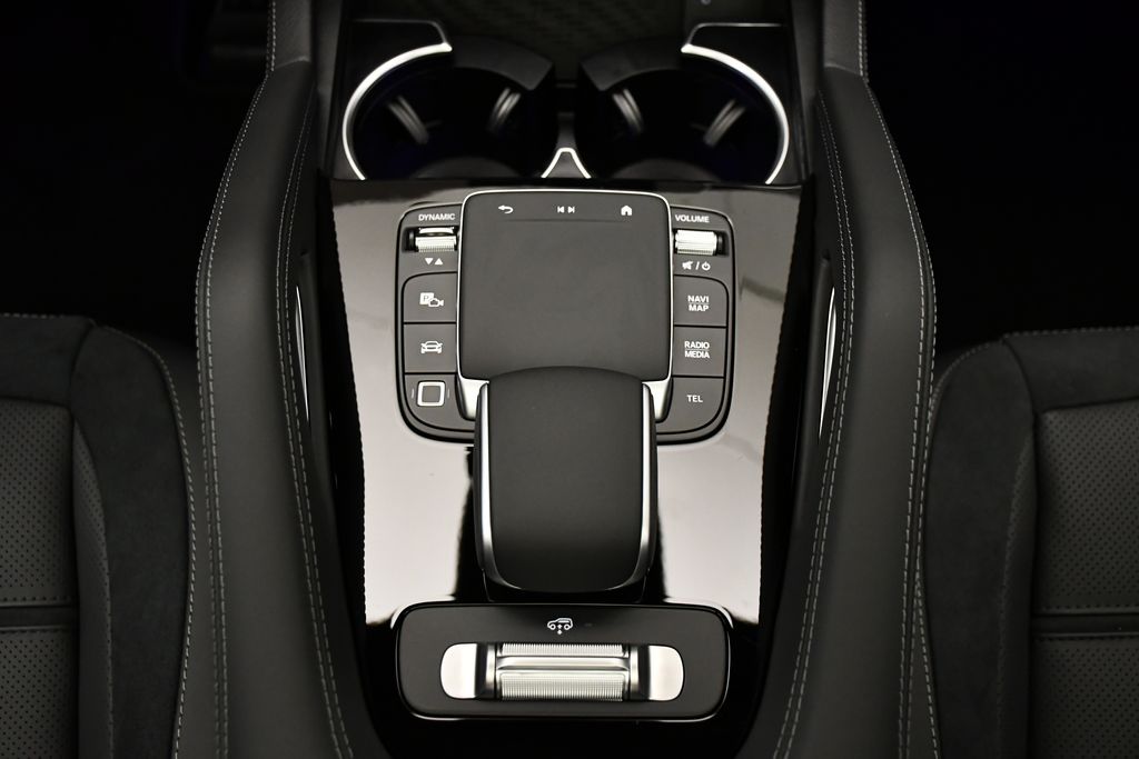 Thumbnail: 2026 Mercedes-Benz GLE - 32