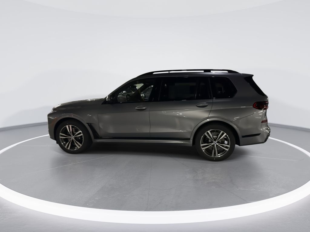 Thumbnail: 2026 BMW X7 - 5