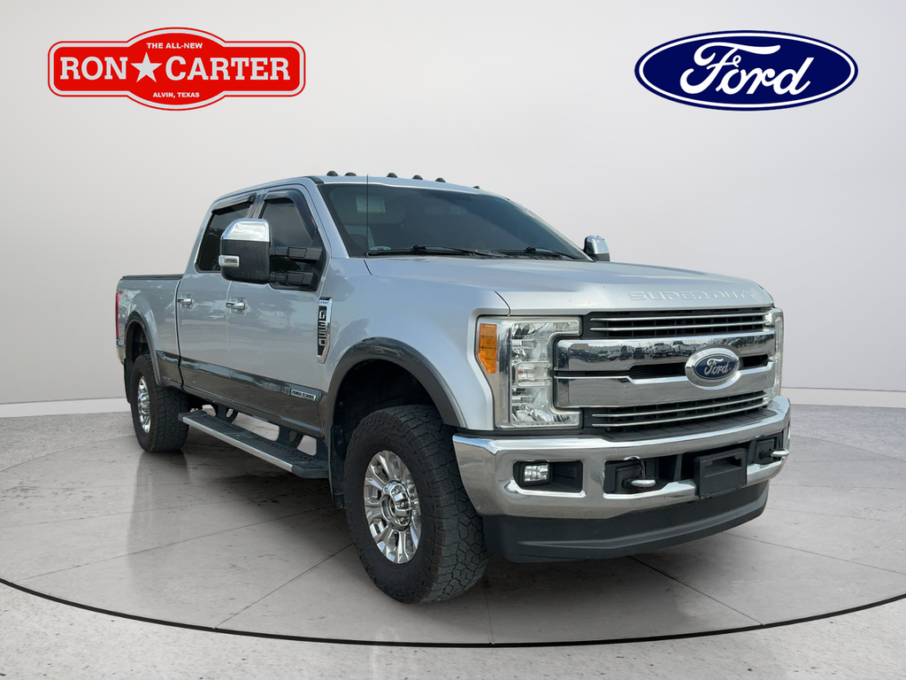 2017 Ford F-350 Super Duty Lariat Crew Cab 4WD