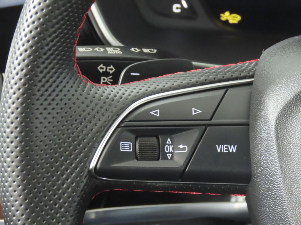 Thumbnail: 2025 Audi Q3 - 17