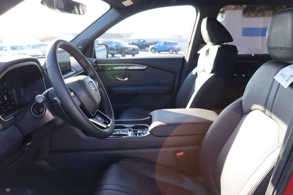Thumbnail: 2025 Honda Pilot - 32
