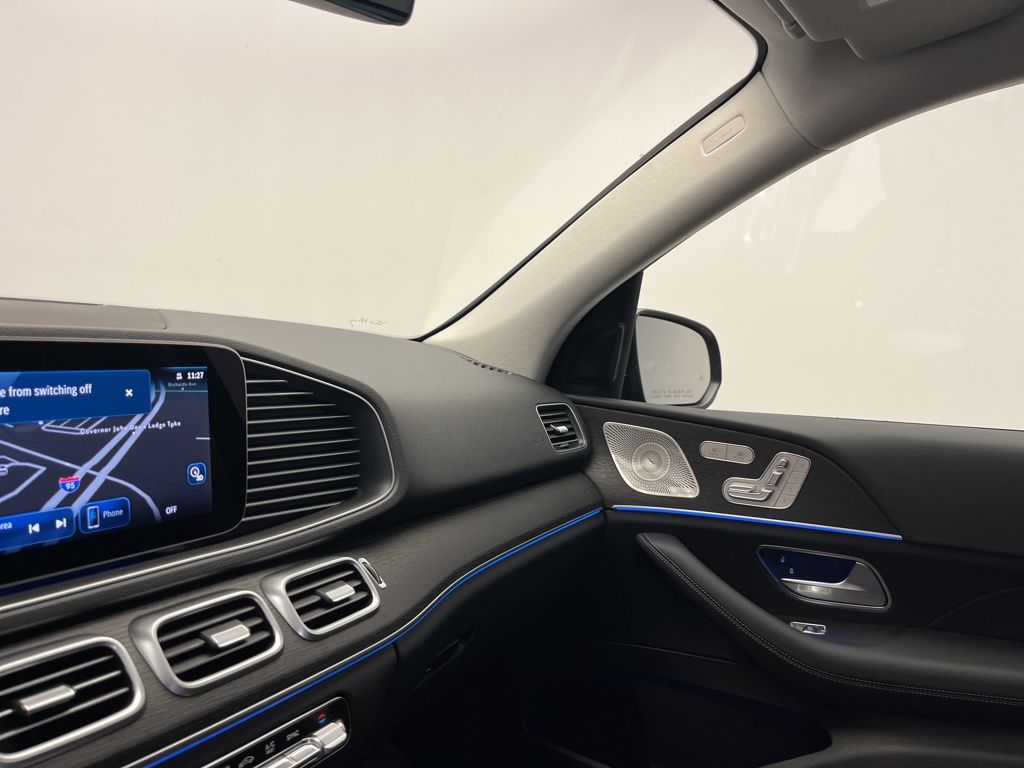 Thumbnail: 2026 Mercedes-Benz GLE - 21