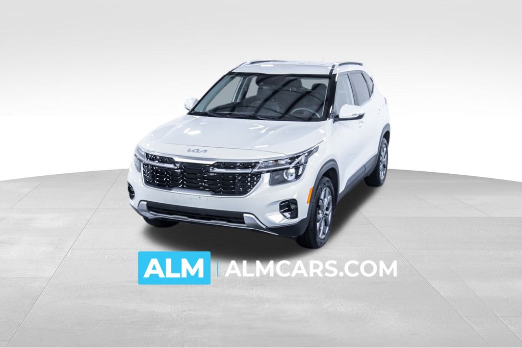 2024 Kia Seltos S's photo