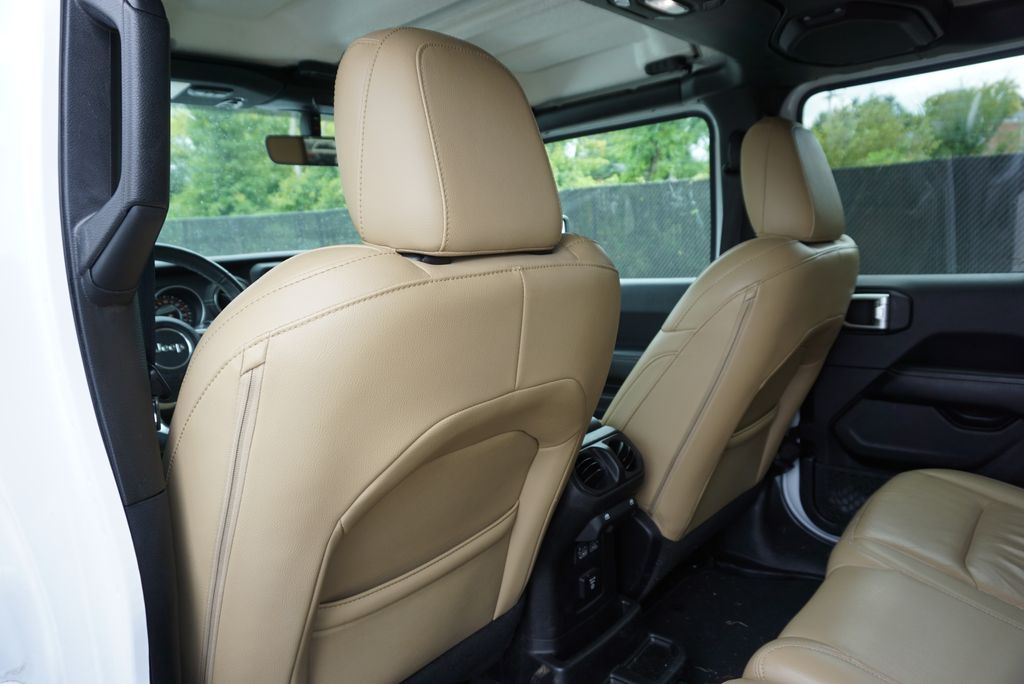 Thumbnail: 2018 Jeep Wrangler - 14
