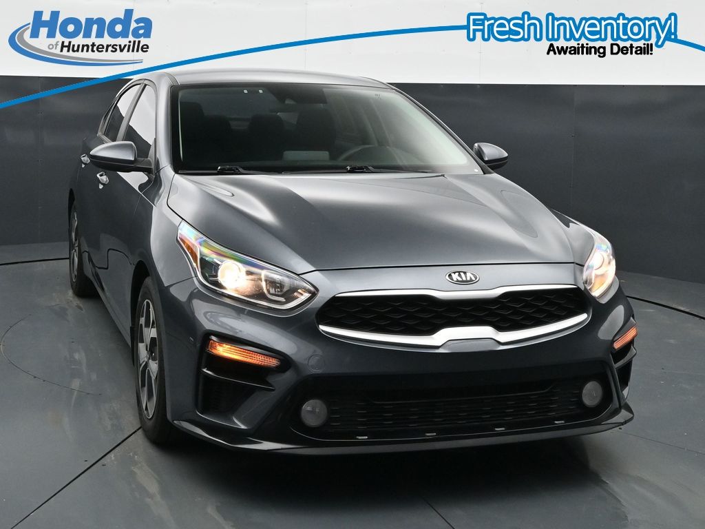 Gravity Gray 2021 Kia Forte Sedan Front-Wheel Drive Continuously Variable Transmission