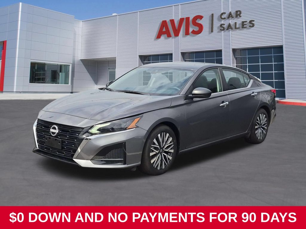 Gray 2025 Nissan Altima Sedan Front-Wheel Drive Continuously Variable Transmission