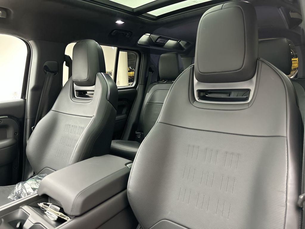 Thumbnail: 2026 Land Rover Defender - 22