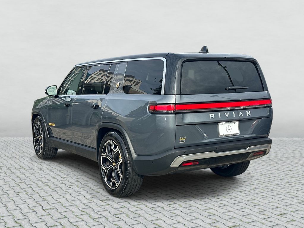 Thumbnail: 2022 Rivian R1S - 7