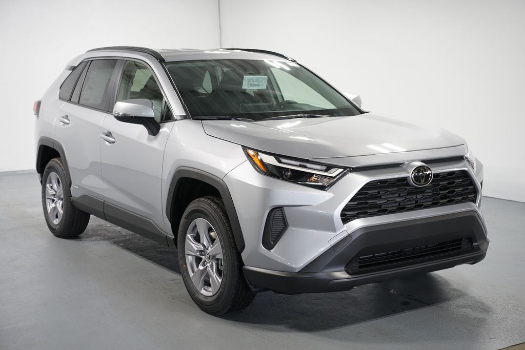 Thumbnail: 2025 Toyota RAV4 - 3