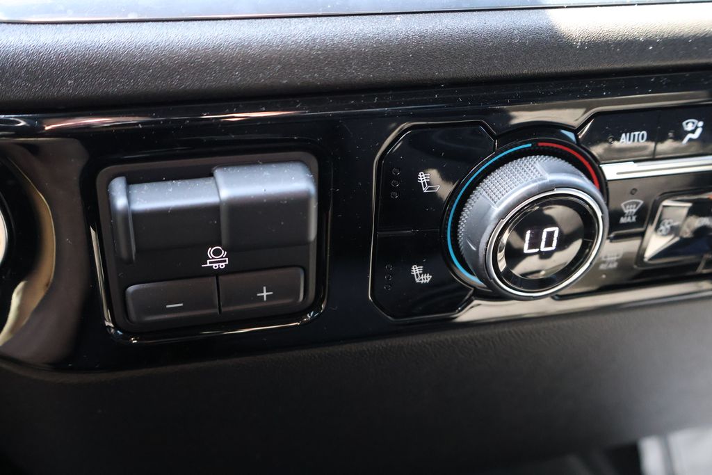 Thumbnail: 2024 Chevrolet Silverado 2500 - 28