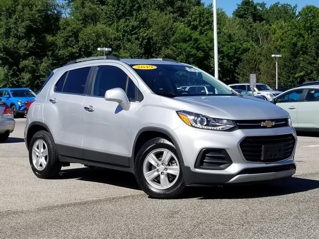 Silver Ice Metallic 2019 Chevrolet Trax LT FWD SUV / Crossover Front-Wheel Drive 6-Speed Automatic