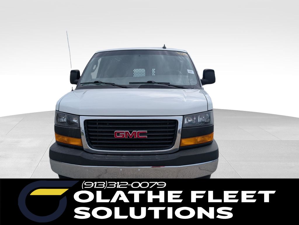 2022 GMC Savana Cargo 2500 RWD