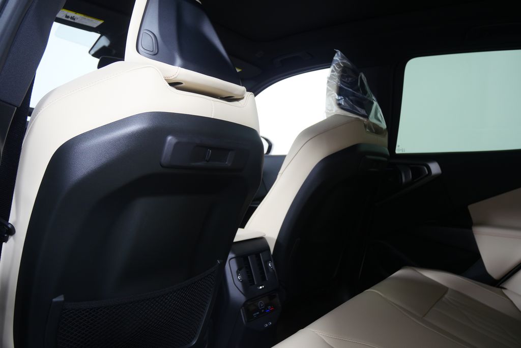 Thumbnail: 2026 BMW X3 - 16