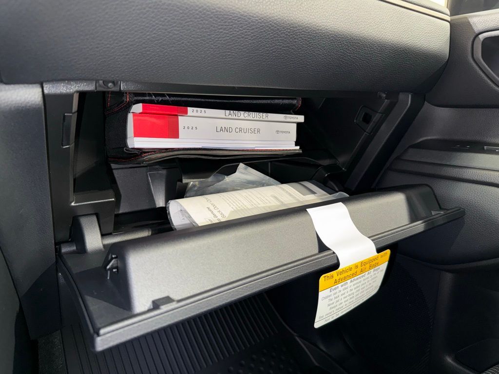 Thumbnail: 2025 Toyota Land Cruiser - 31