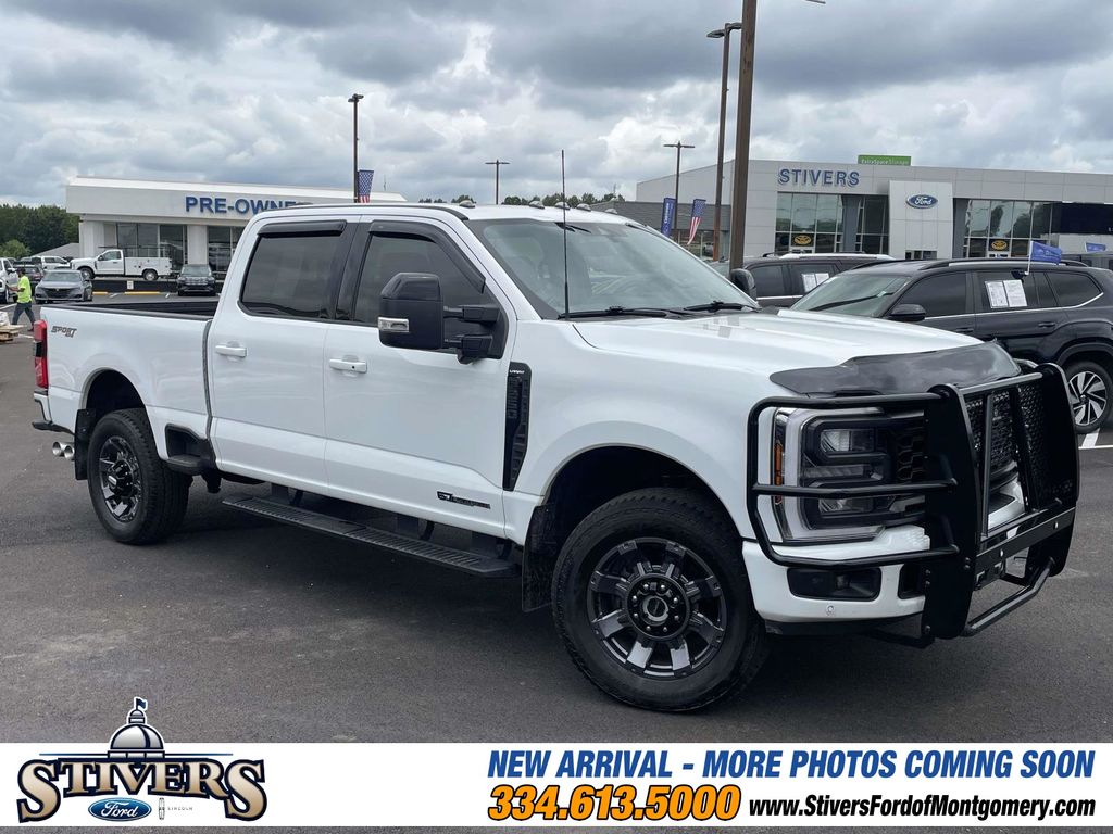 Oxford White 2024 Ford F-250 Super Duty Pickup Truck Four-Wheel Drive Automatic