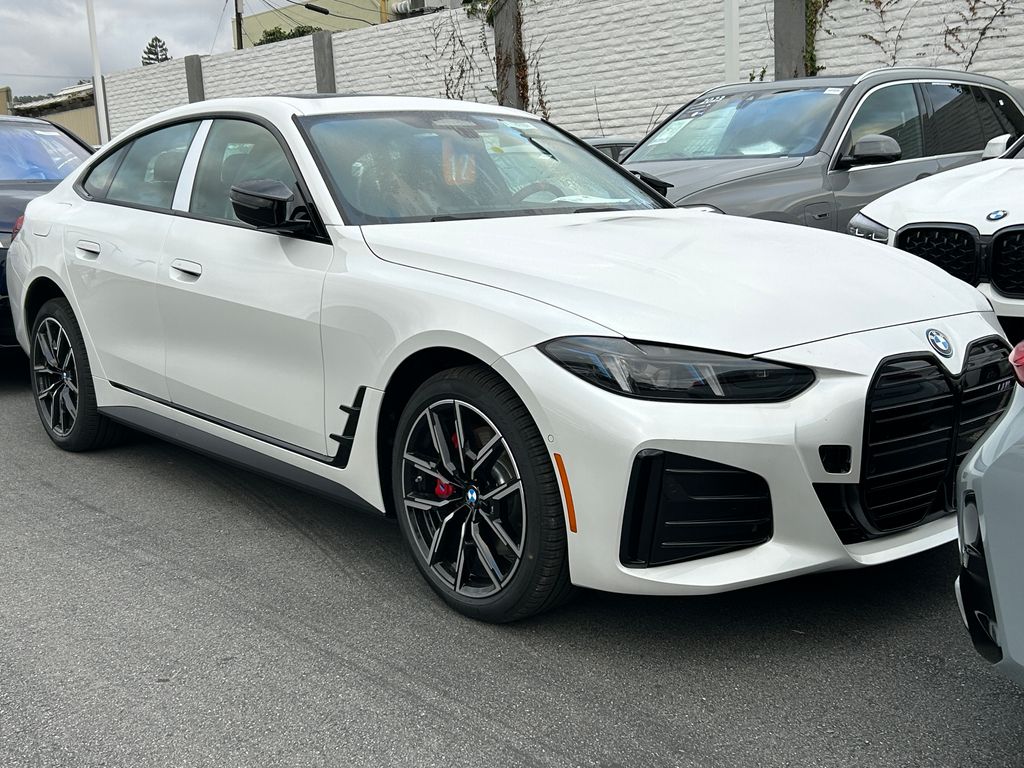 Thumbnail: 2025 BMW i4 - 4