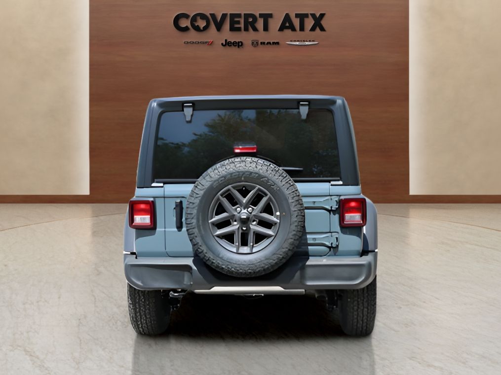 View vehicle photo 4