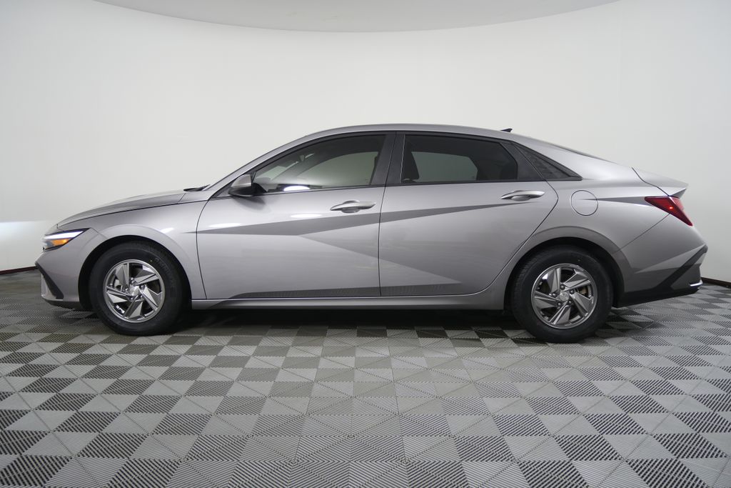 Thumbnail: 2025 Hyundai Elantra - 6
