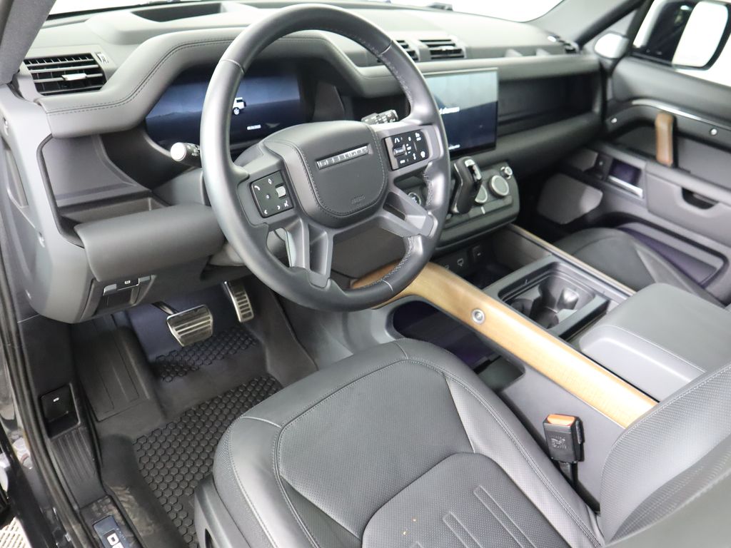 Thumbnail: 2024 Land Rover Defender - 9