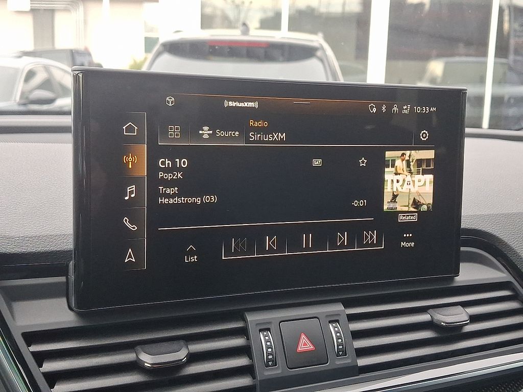 Thumbnail: 2023 Audi SQ5 - 17