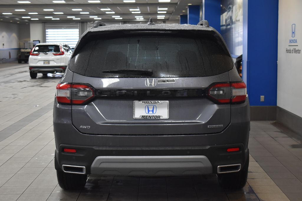 2025 Honda Pilot Touring 6