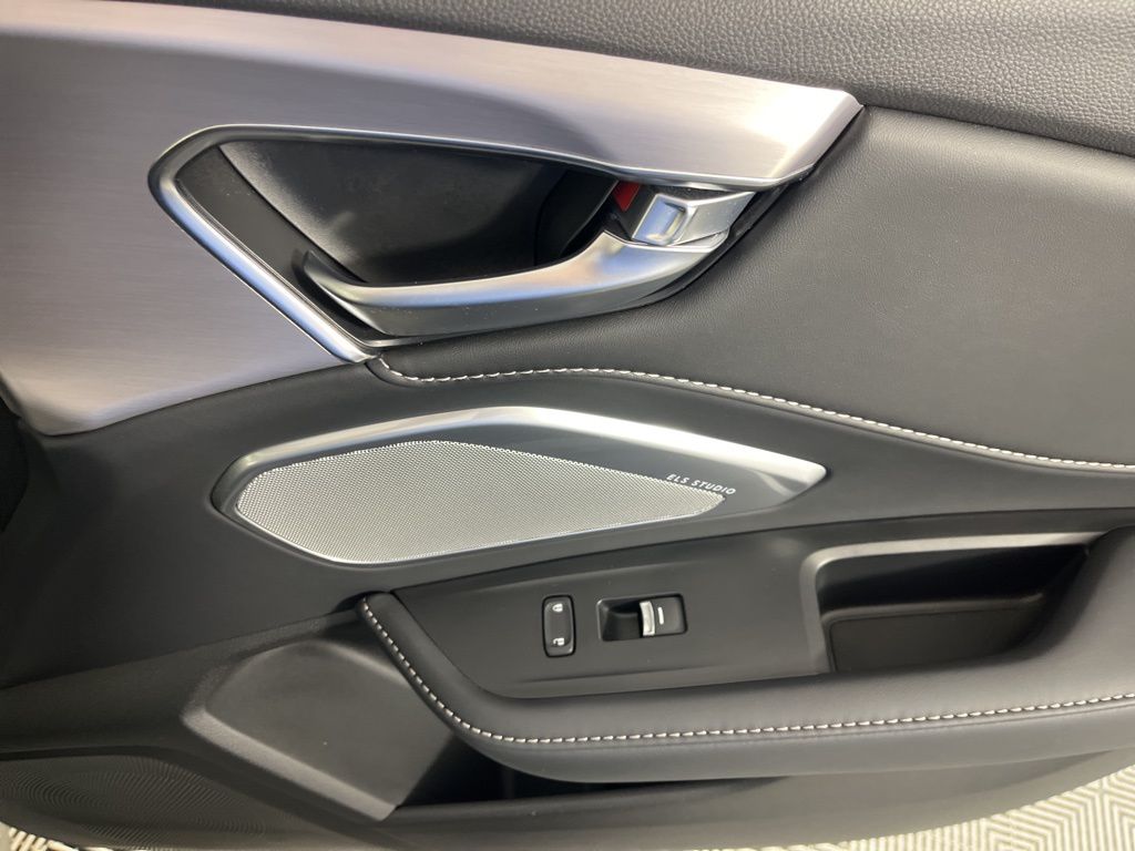 Thumbnail: 2025 Acura RDX - 11