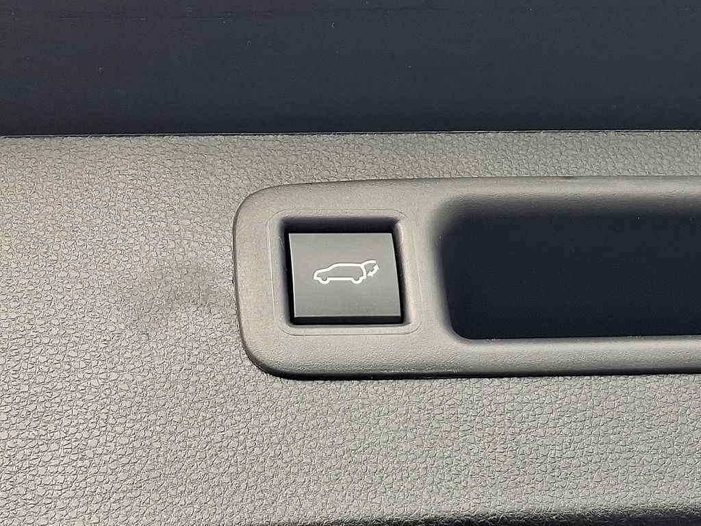 Thumbnail: 2026 Toyota Highlander - 31