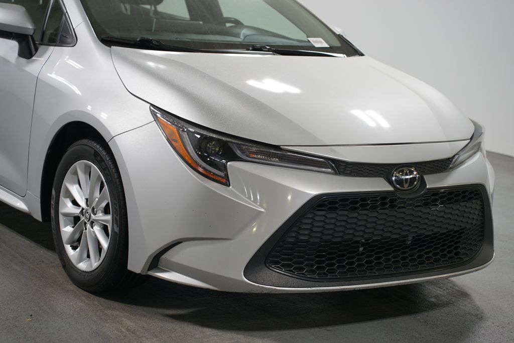Thumbnail: 2021 Toyota Corolla - 4