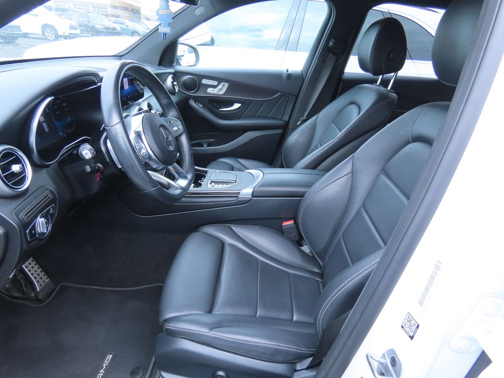 2022 Mercedes-Benz GLC 300 10