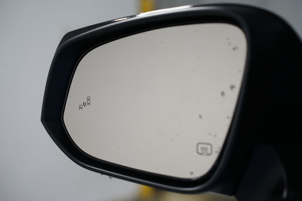 Thumbnail: 2026 Toyota Corolla Cross - 25