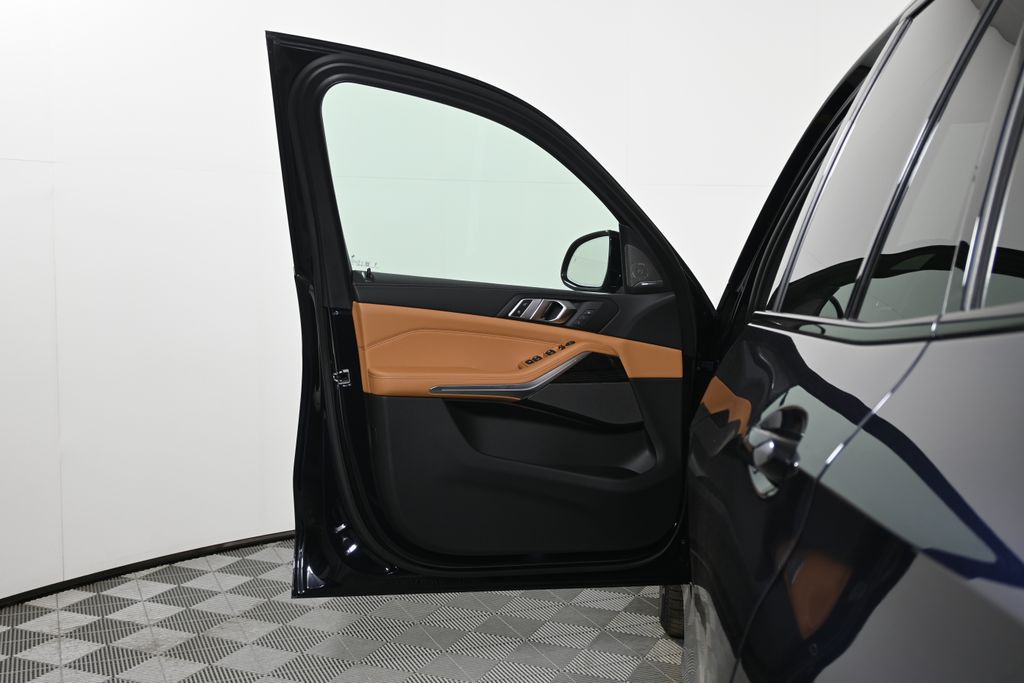 Thumbnail: 2026 BMW X5 - 28