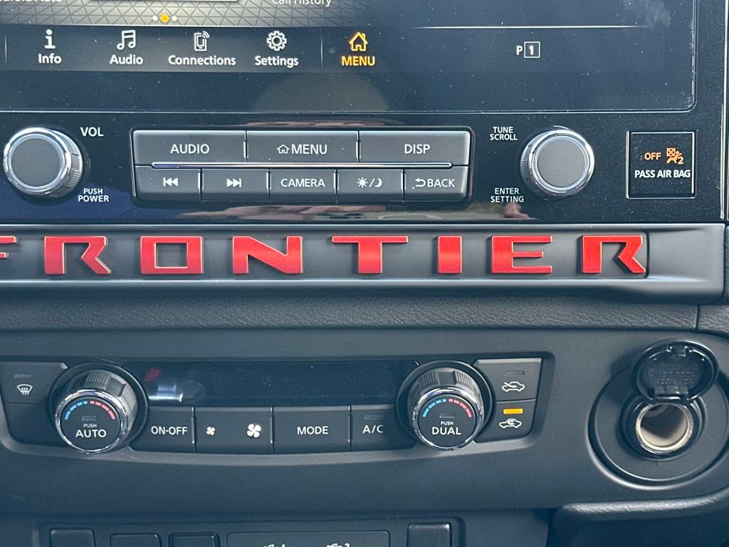 2025 Nissan Frontier PRO-4X photo