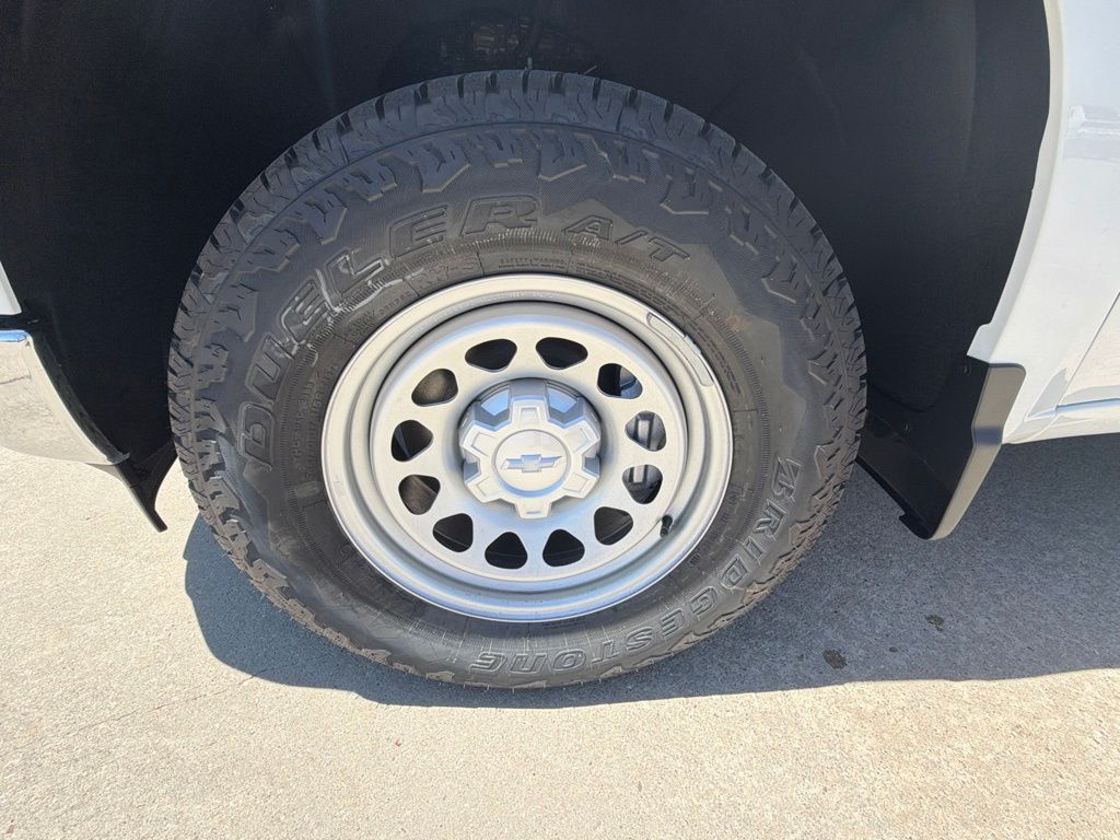 ChevroletSilverado 150025