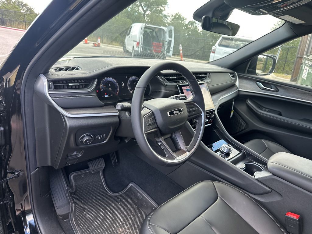 New Car 2025 Jeep Grand Cherokee L  Limited For Sale Under $50,000 In Austin, Texas