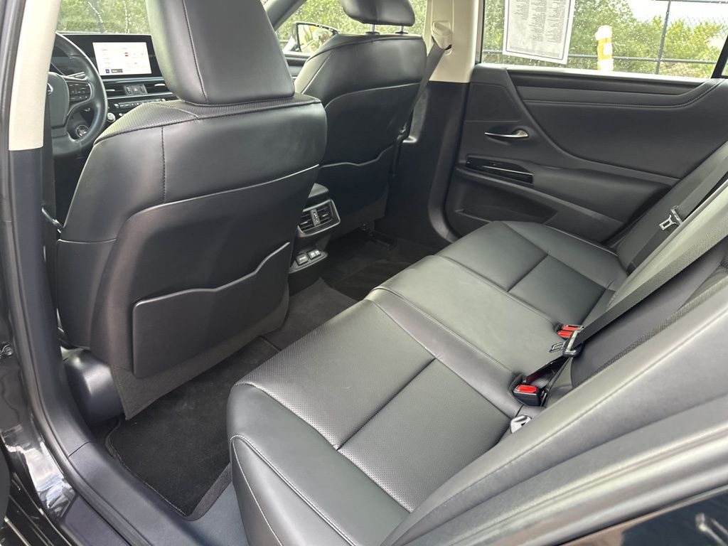 Used Car 2024 Lexus Es  350 For Sale Under $50,000 In Austin, Texas