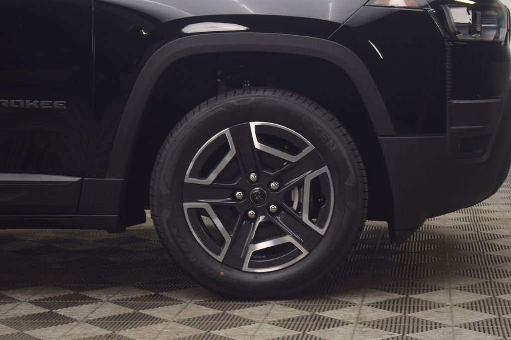 new 2026 Jeep Cherokee car, priced at $38,854