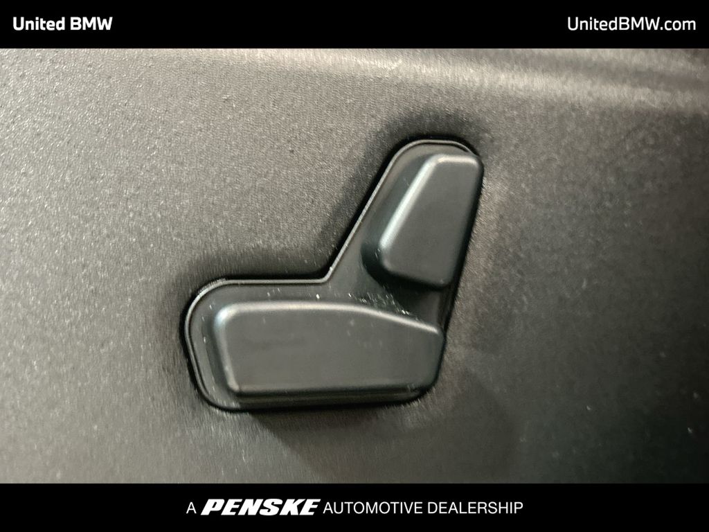 Thumbnail: 2014 Jeep Grand Cherokee - 11