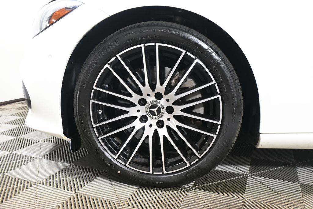 Thumbnail: 2023 Mercedes-Benz C-Class - 12