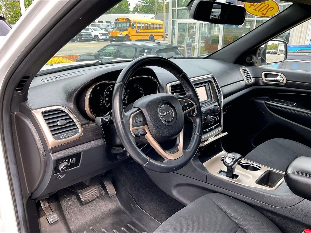 2014 Jeep Grand Cherokee — photo 8
