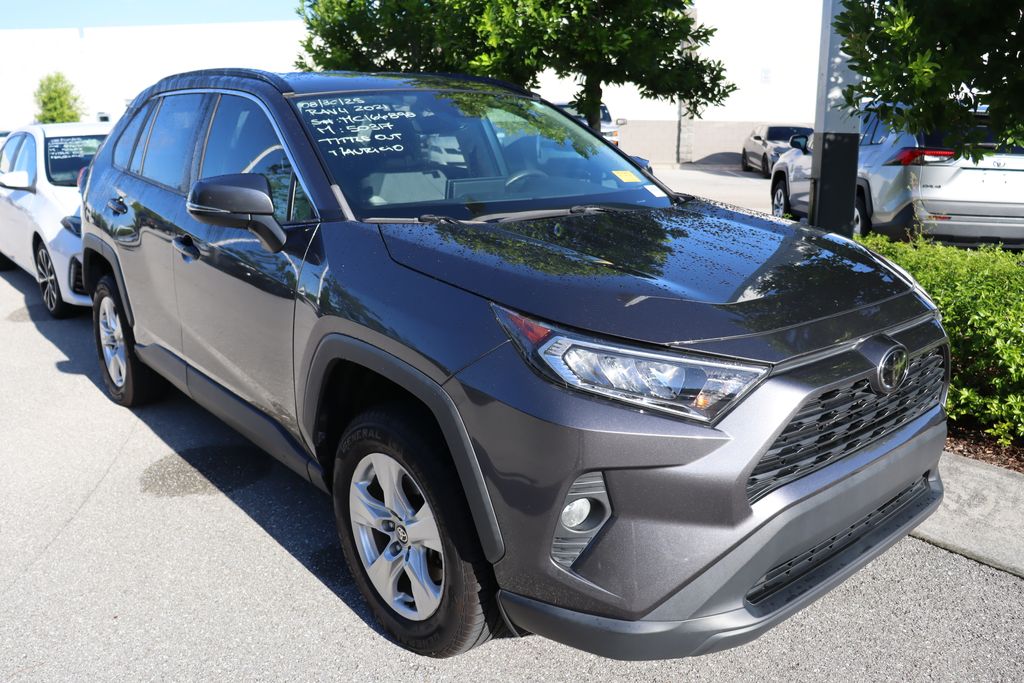 Thumbnail: 2021 Toyota RAV4 - 6