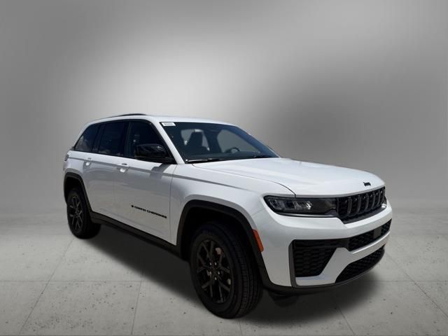2026 Jeep Grand Cherokee Altitude