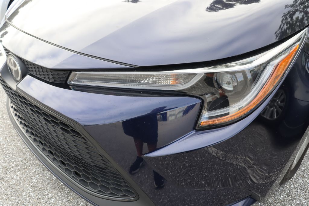 Thumbnail: 2022 Toyota Corolla - 3