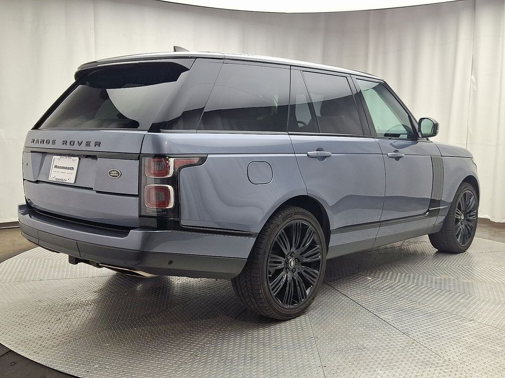 Thumbnail: 2018 Land Rover Range Rover - 4