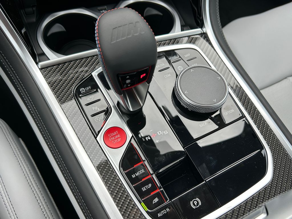 Thumbnail: 2025 BMW M8 - 27