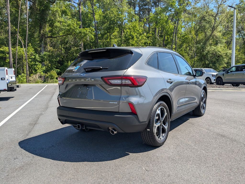 2025 Ford Escape ST-Line Select