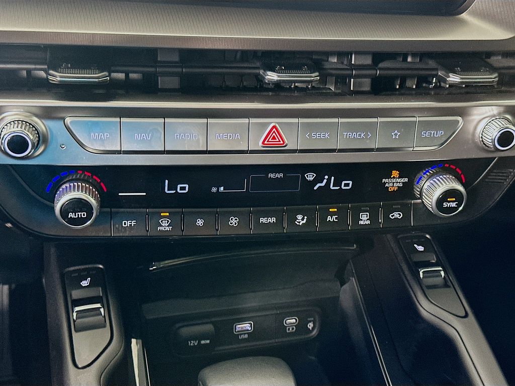 Thumbnail: 2025 Kia Telluride - 16